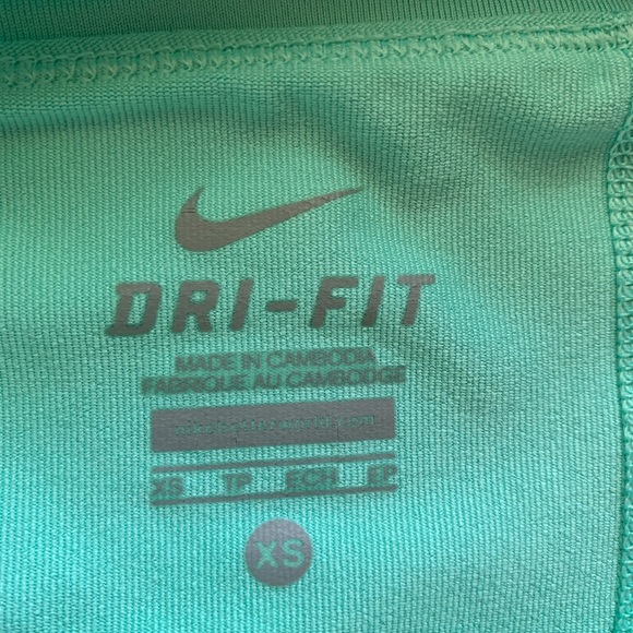 NIKE mint green tennis skort - Picture 3 of 3